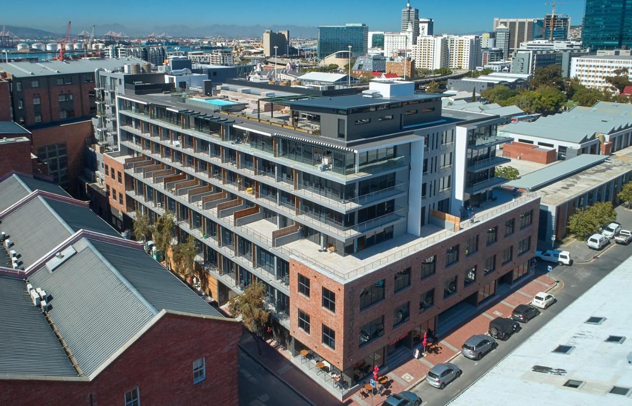 Urban Elephant. The Docklands Apartment Cape Town Exterior photo